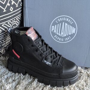Palladium Black Sneakers Durable High-Top Design